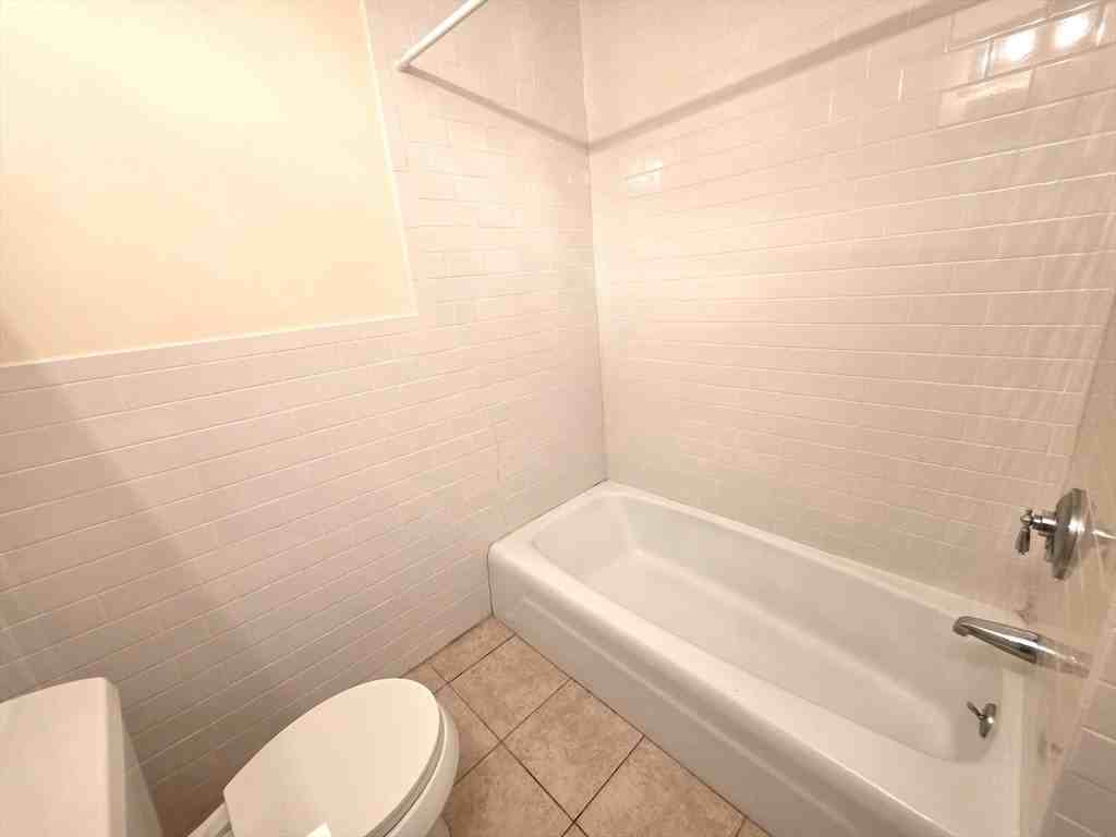 142 Kenrick St - Photo 6 of 15