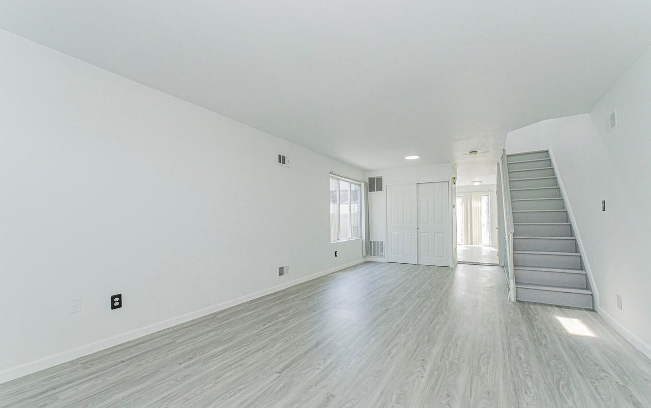 43 Bogota St - Photo 5 of 22