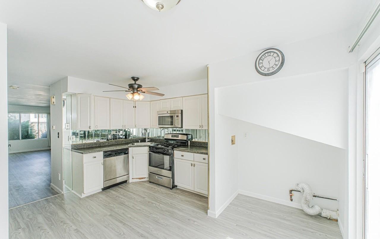 43 Bogota St - Photo 7 of 22