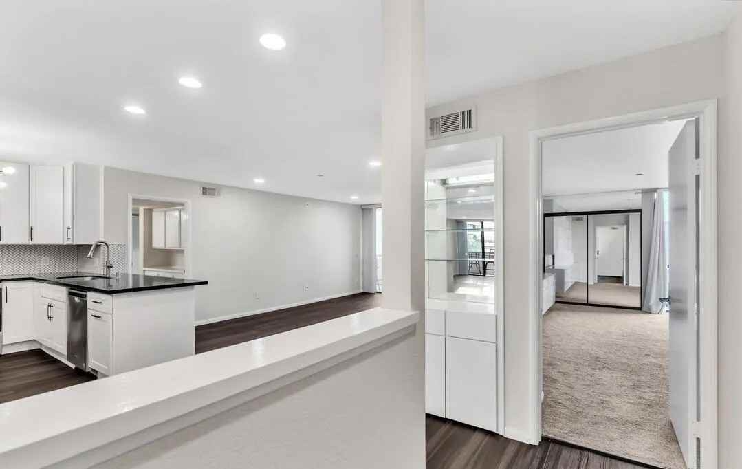 850 State St - Photo 2 of 17