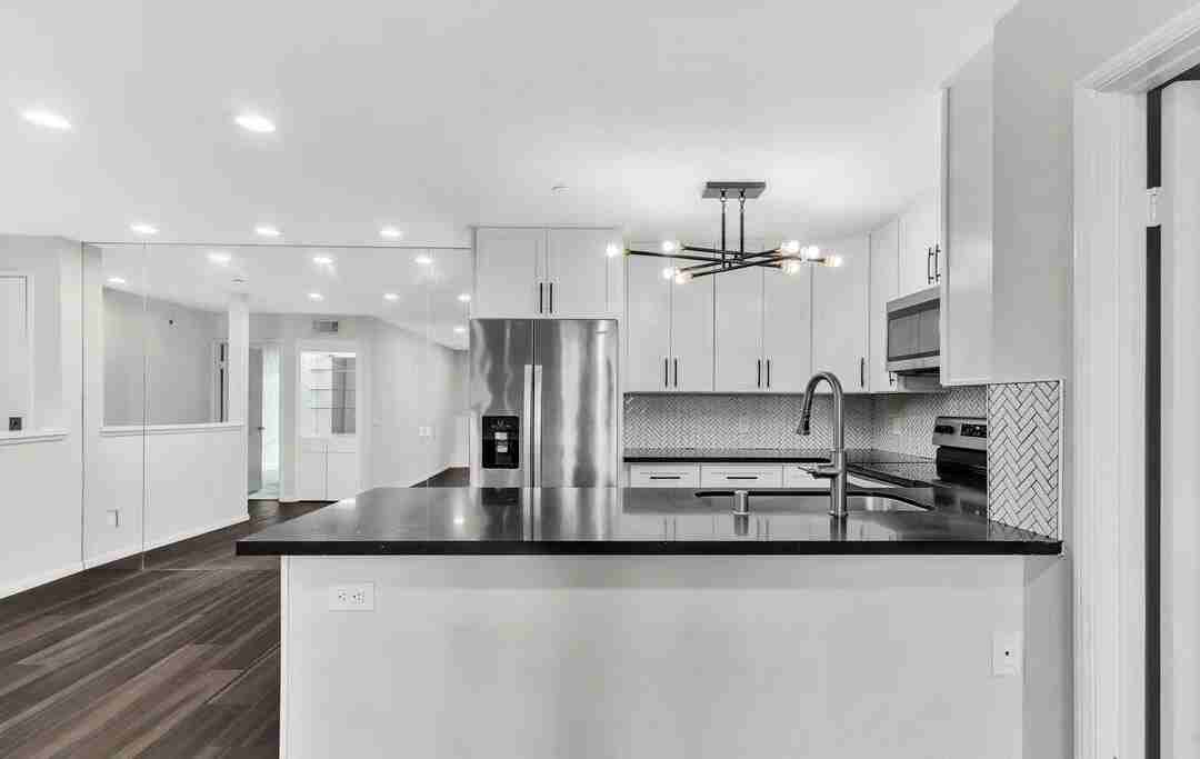 850 State St - Photo 6 of 17