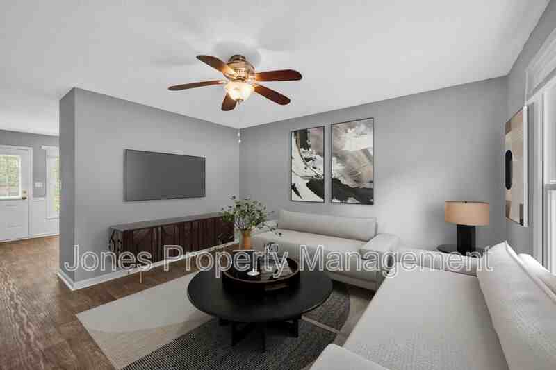 2744 White Oak Ln - Photo 6 of 22