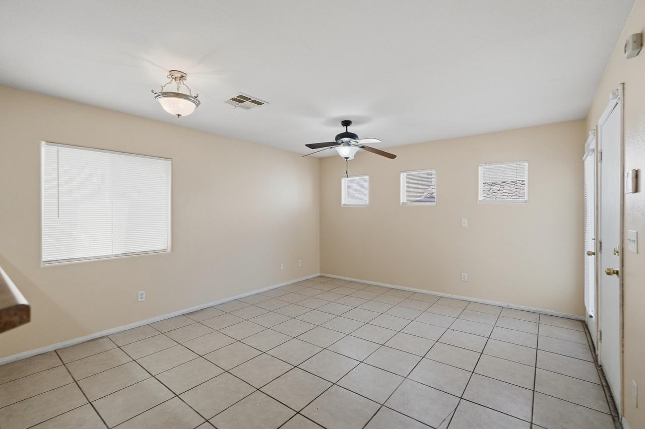 4049 Flower Patch St - Photo 6 of 21