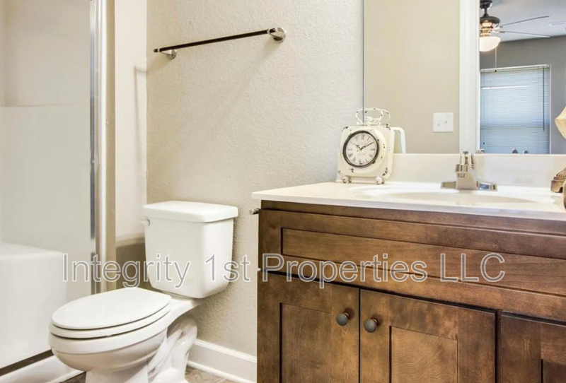 10509 Clubhouse Dr - Photo 6 of 12