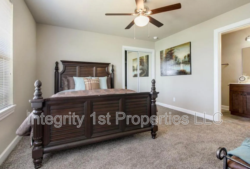 10509 Clubhouse Dr - Photo 7 of 12