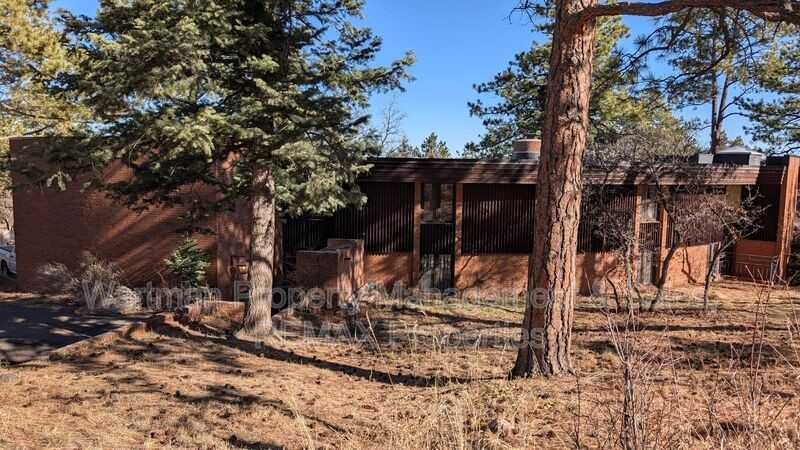 15 Upland Rd - Photo 3 of 50