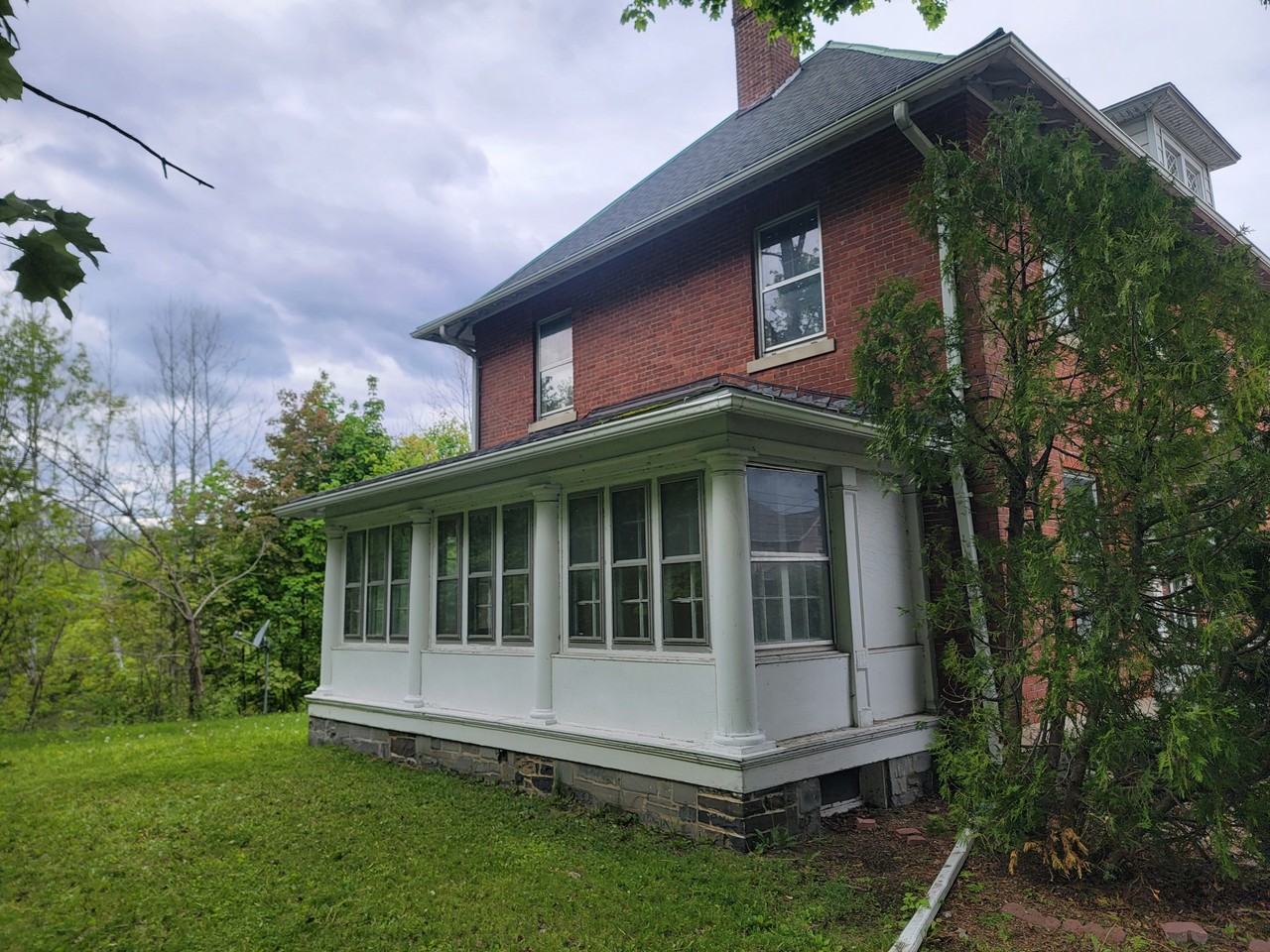 607 Chenango St #NA - Photo 2 of 50