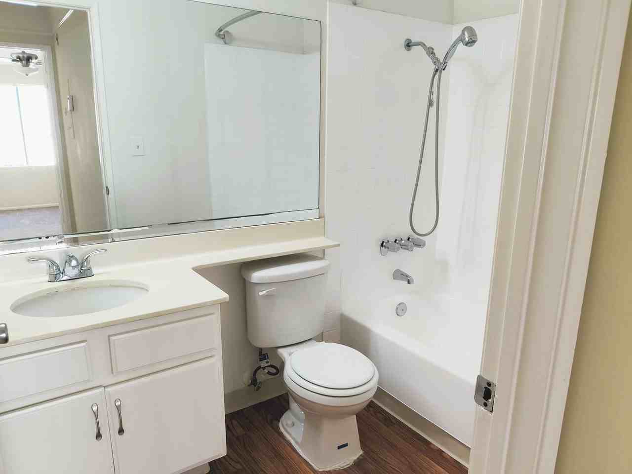 Northridge Place Apartments - Photo 7 of 11