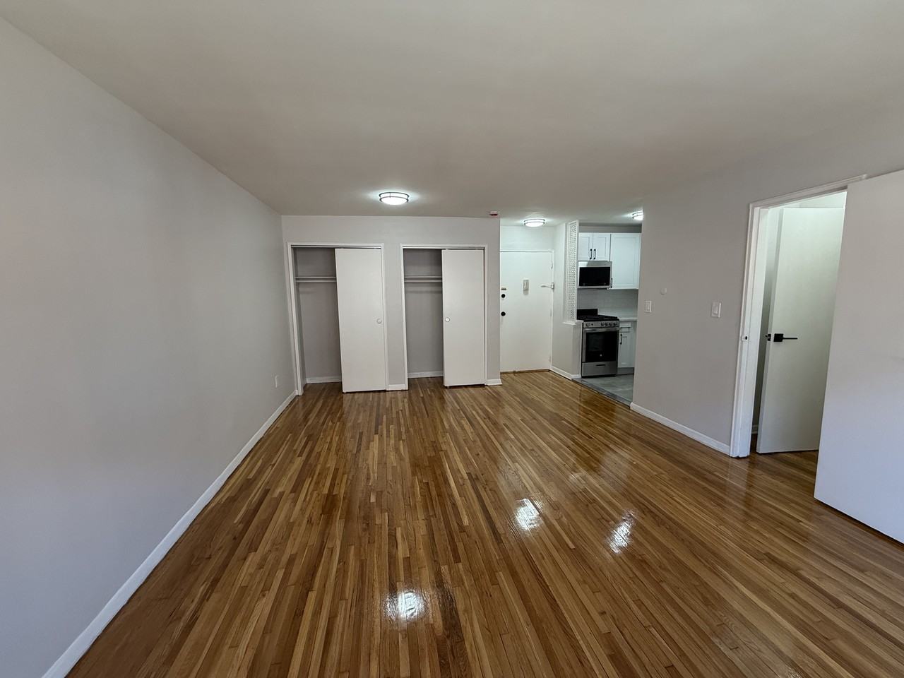 448 Lincoln AveApt B2 #448B2 - Photo 4 of 8