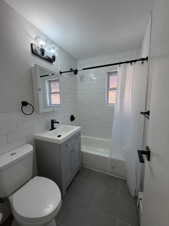 448 Lincoln AveApt B2 #448B2 - Photo 7 of 8