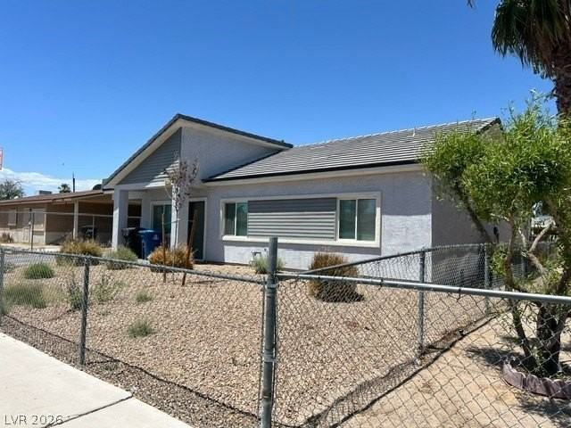 1912 Carver Ave - Photo 2 of 3