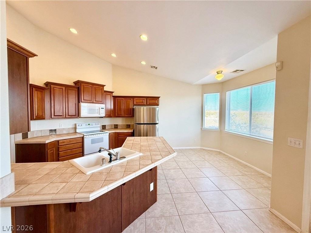 4467 E Dandelion St - Photo 5 of 21