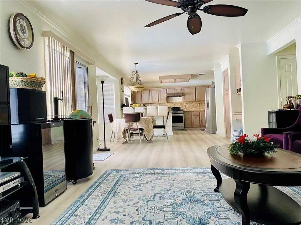 6576 Moonshadow Cir - Photo 3 of 19