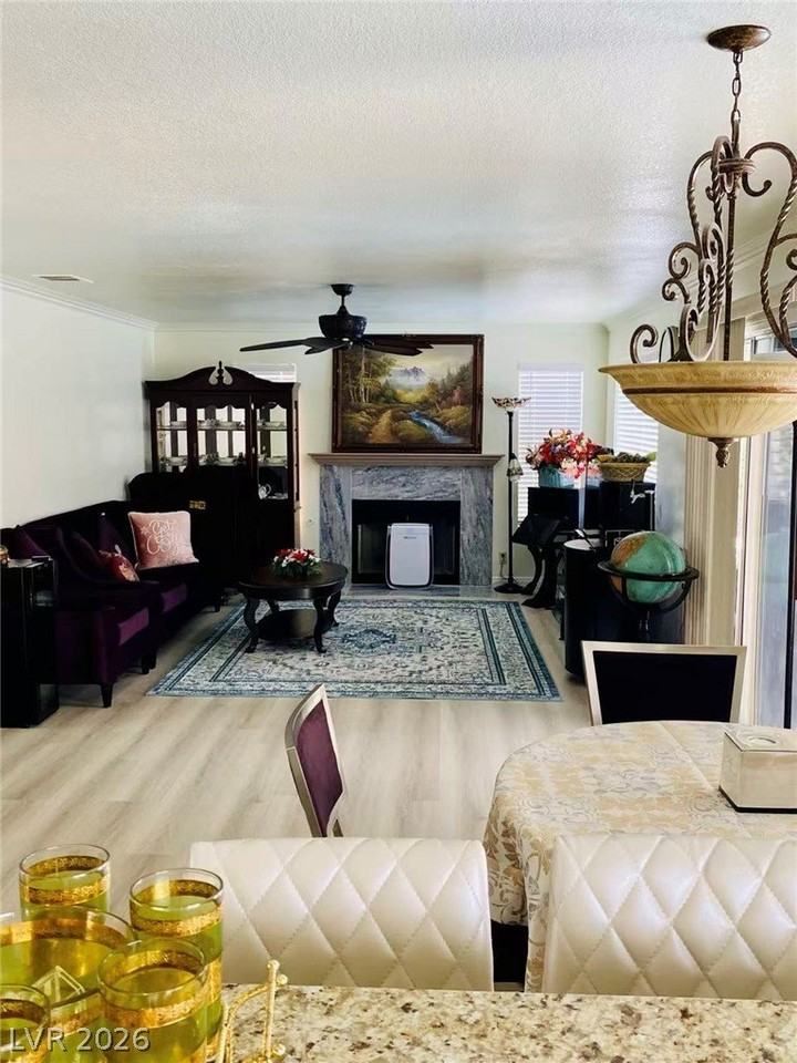 6576 Moonshadow Cir - Photo 4 of 19