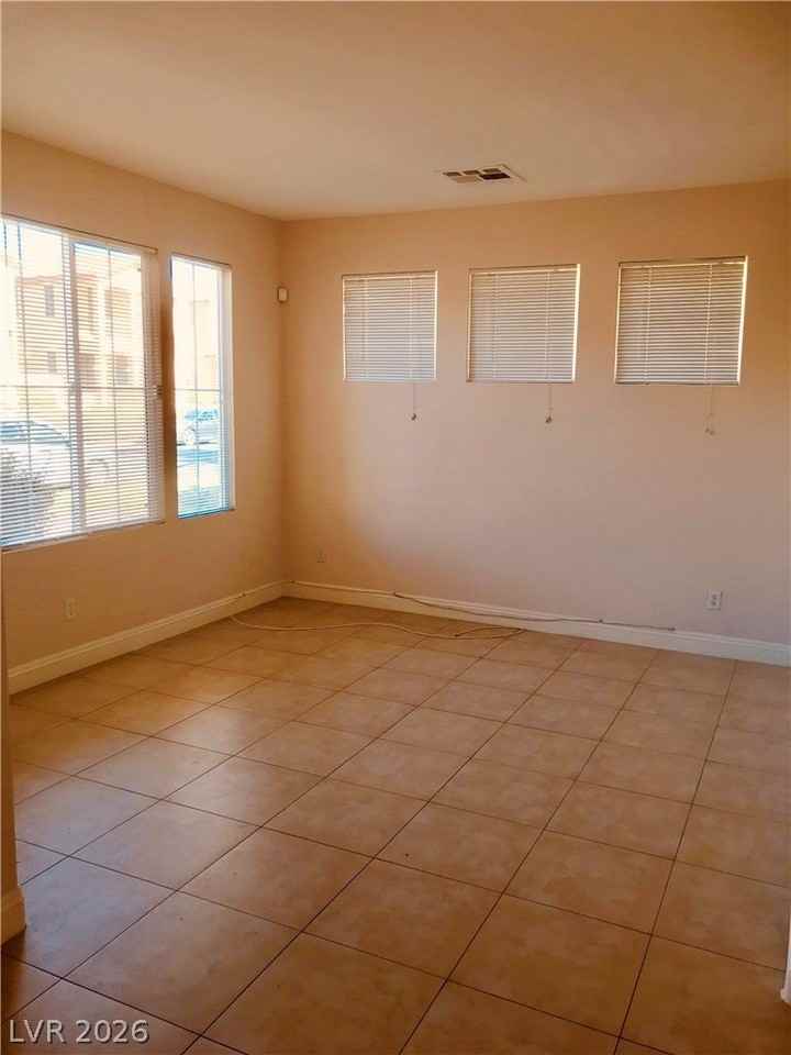 4433 Nestos Valley Ave #0 - Photo 5 of 36