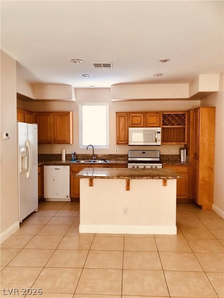 4433 Nestos Valley Ave #0 - Photo 6 of 36