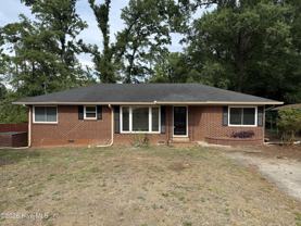 226 Sherwood Dr - Photo 1 of 1