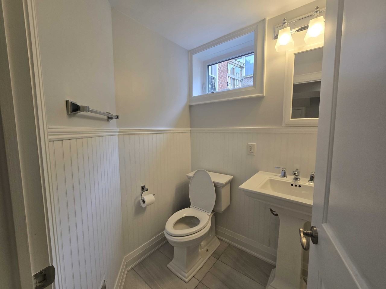 66 Greenfield Dr - Photo 4 of 14