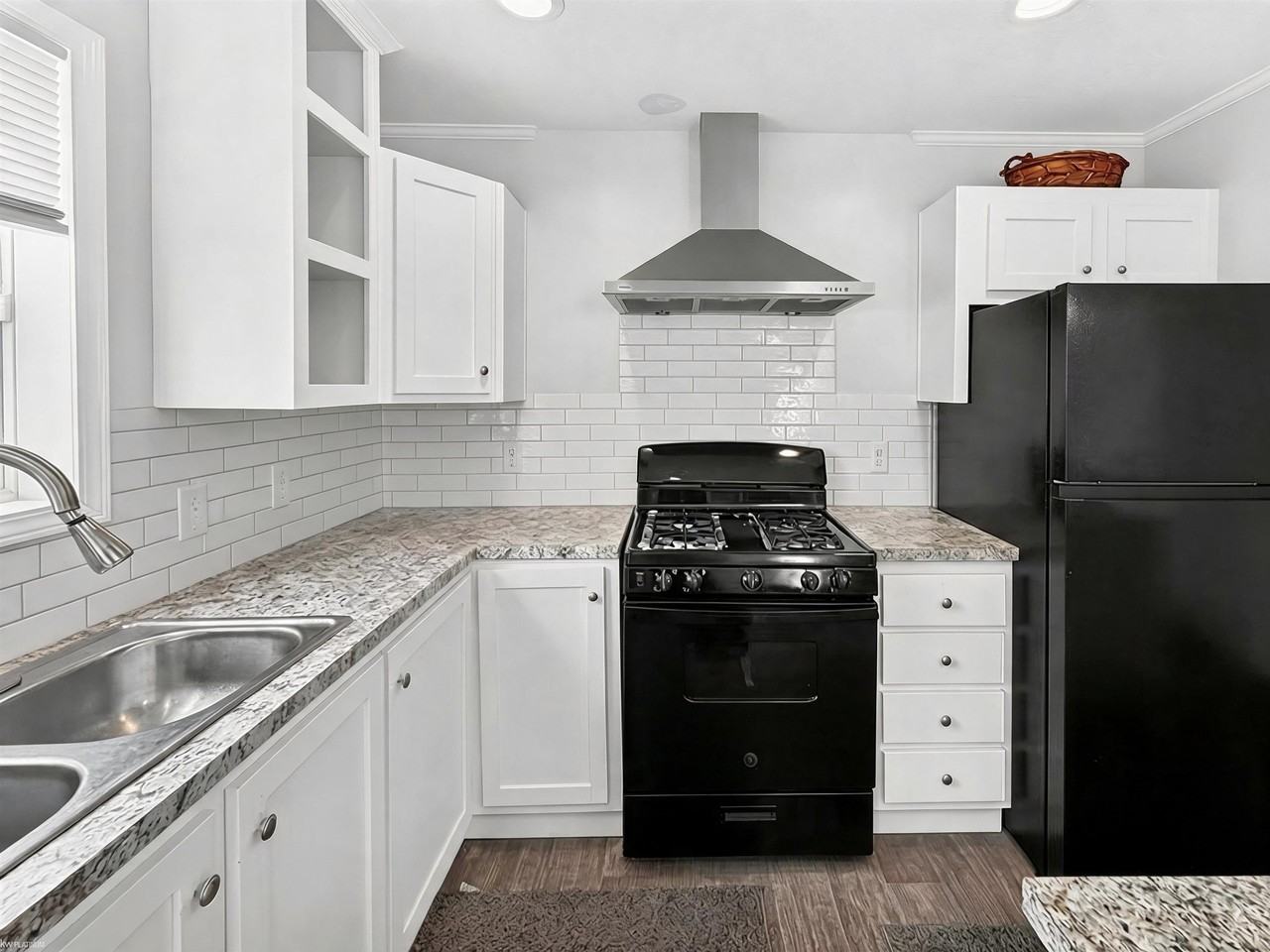38045 Ducharme Dr - Photo 5 of 16