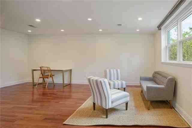 2511 Saint Charles Ave #302 - Photo 7 of 30