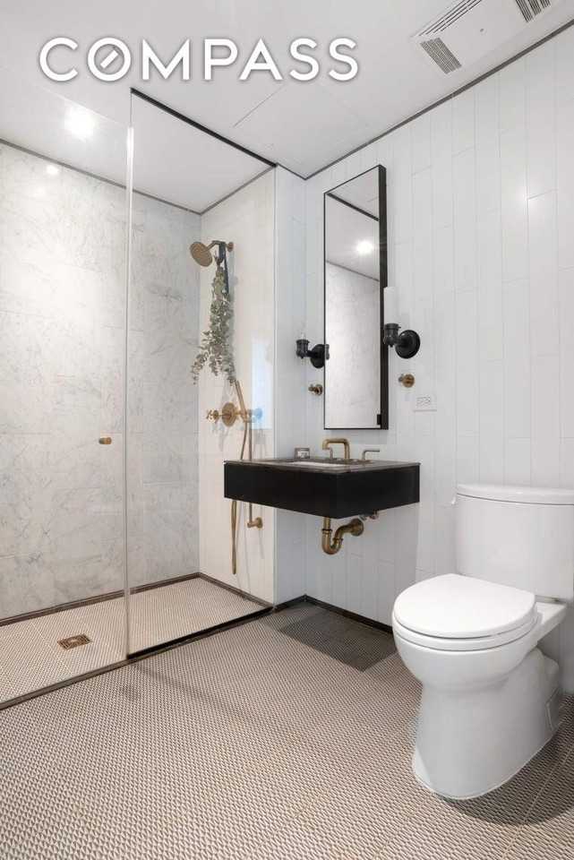 50 Clinton St #6F - Photo 5 of 10