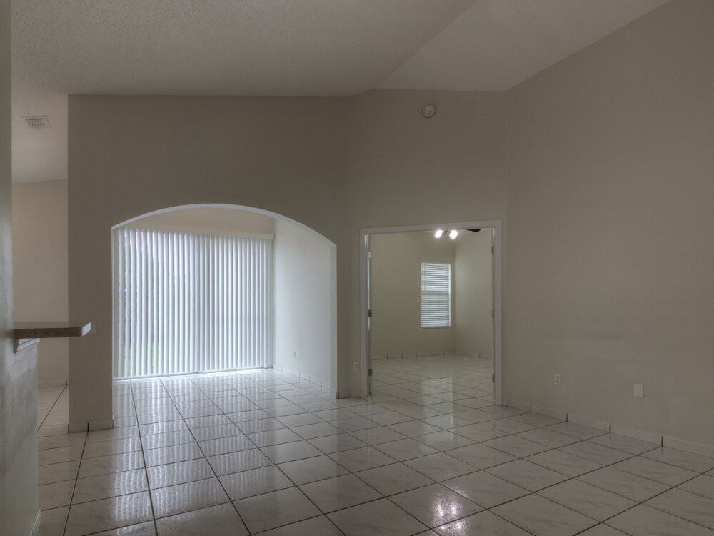 8344 Fort Thomas Way - Photo 3 of 17
