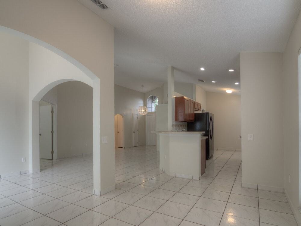 8344 Fort Thomas Way - Photo 7 of 17