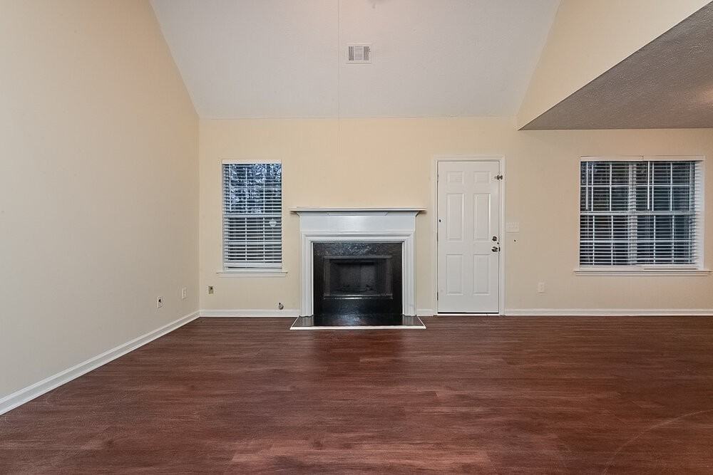 406 Summer Hill Cir - Photo 4 of 17