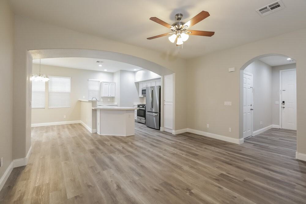 5367 Flowing Spring St - Photo 5 of 17