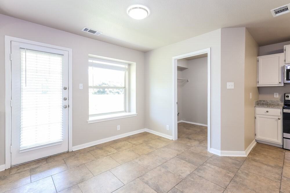 816 Cub Path - Photo 5 of 17