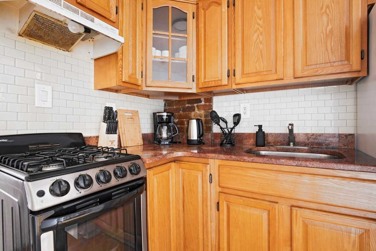 501 E 116th St #1514394P - Photo 3 of 14