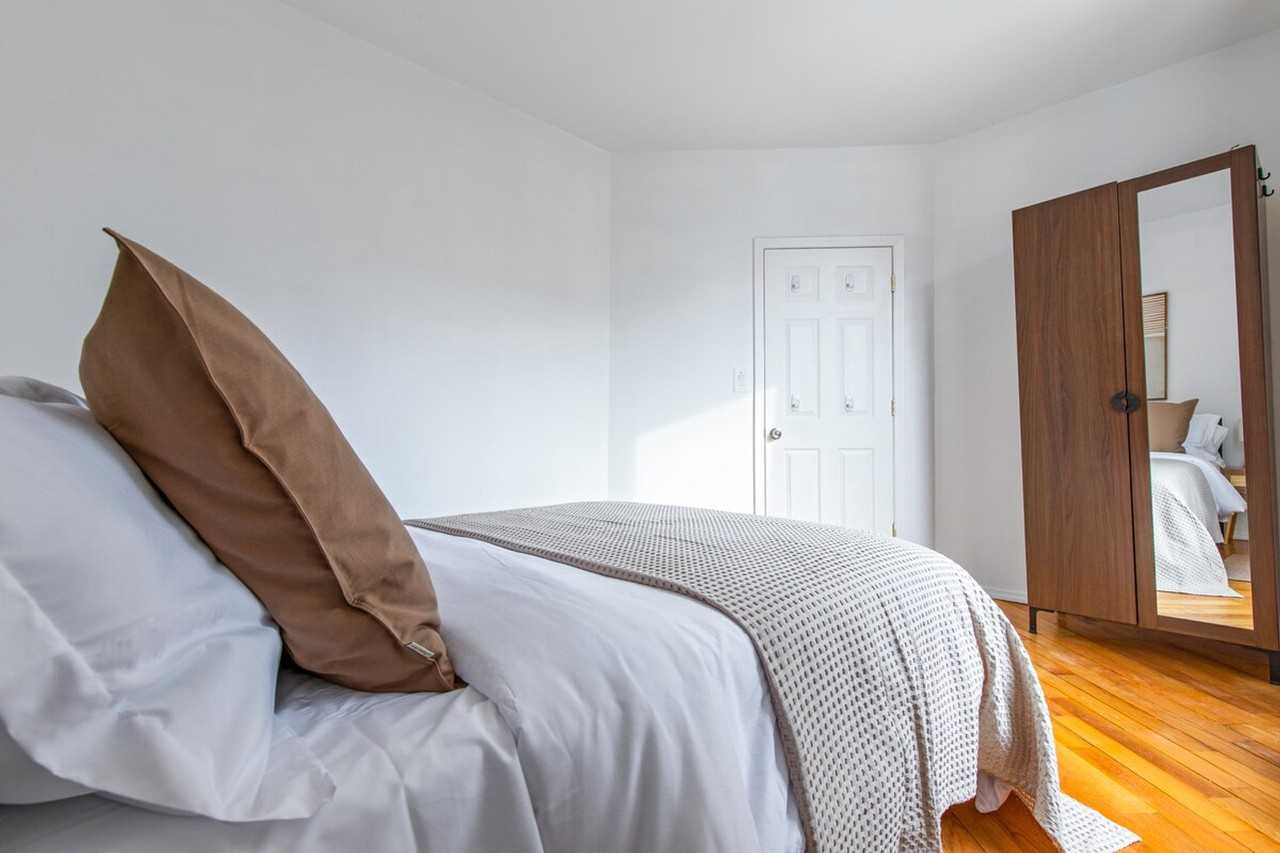 501 E 116th St #1514394P - Photo 4 of 14