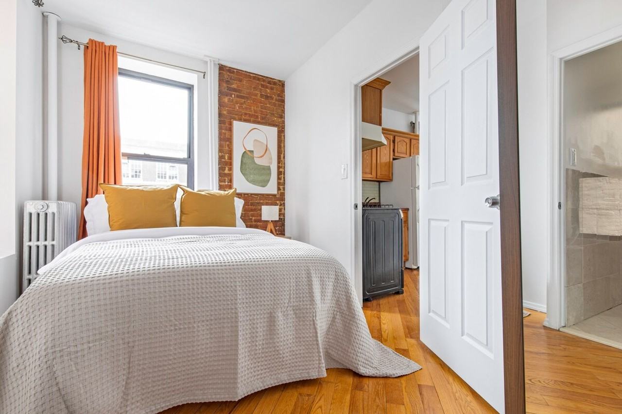 501 E 116th St #1514394P - Photo 7 of 14