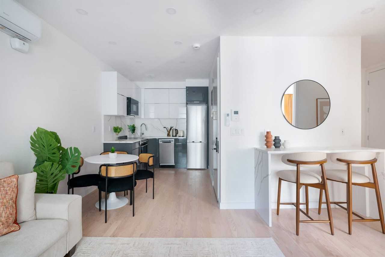 347 E 78th St #1530420P - Photo 3 of 19