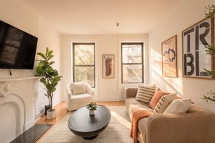 336 W 46th St - Photo 1 of 1
