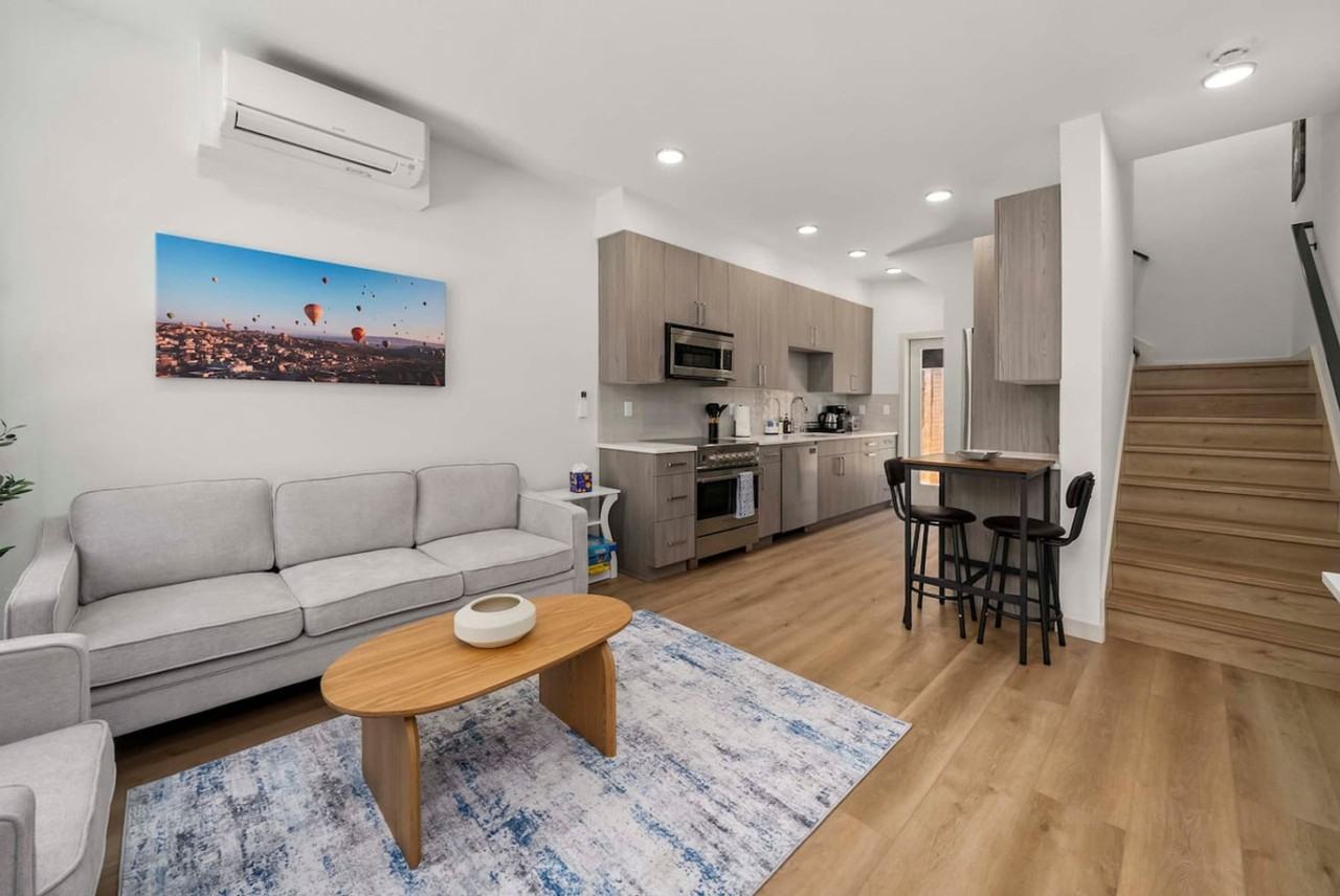 3605 Linden Ave N #1516261P - Photo 4 of 33