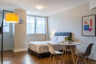 1245 Rue Redpath-Crescent - Photo 1 of 1