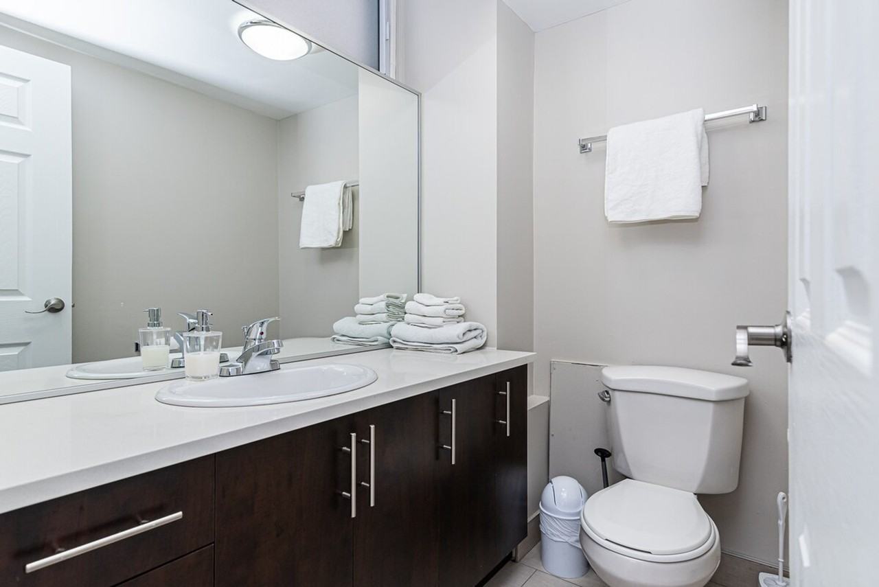1245 Rue Redpath-Crescent #1261843P - Photo 2 of 12