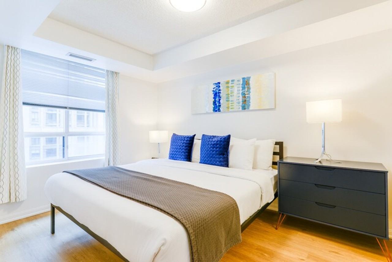 250 University Ave #1034864P - Photo 4 of 16