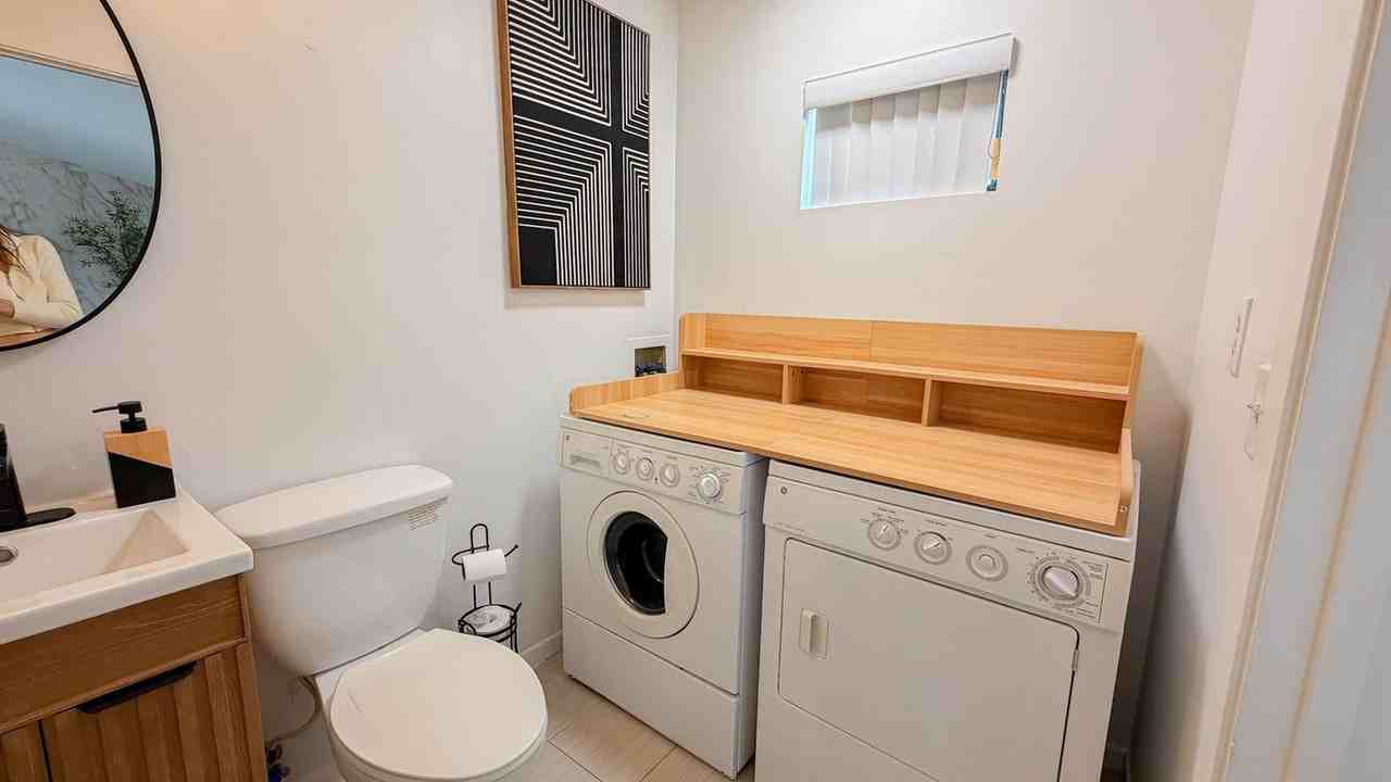 300 W 23rd Pl #1491599P - Photo 7 of 31