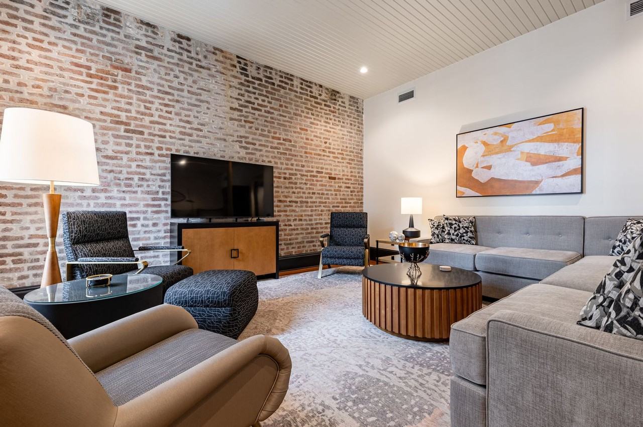 1011 Canal Street - Photo 3 of 28