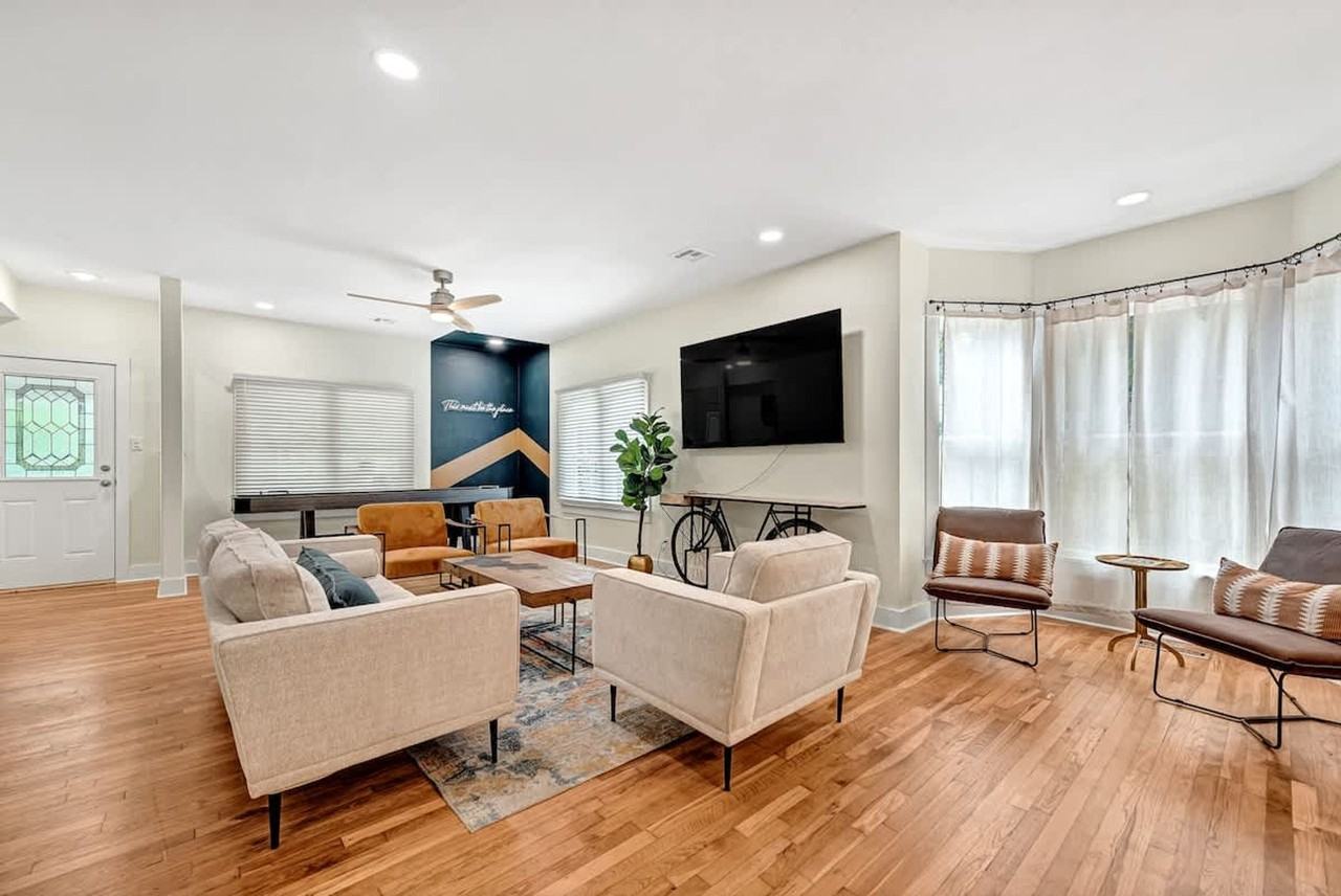 426 S Washington St #1520937P - Photo 5 of 50
