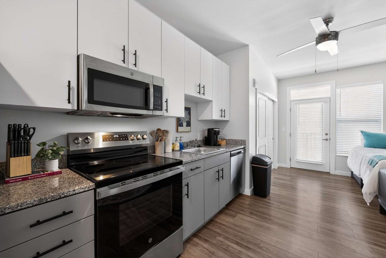 1001 Marshall Ave #1523765P - Photo 5 of 21