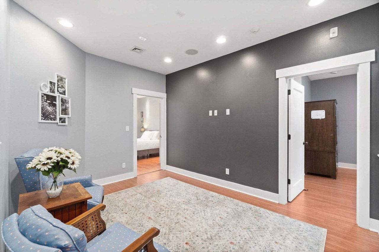 209 Windmeade Cir #1523806P - Photo 6 of 38