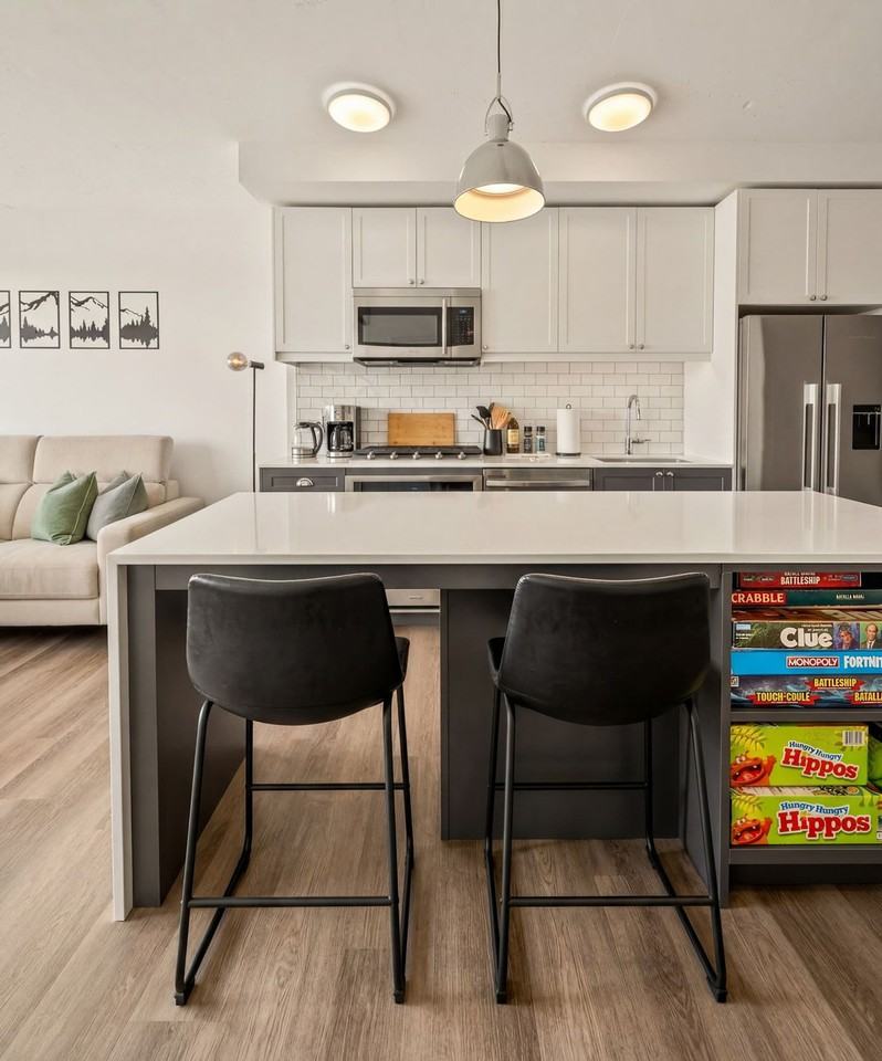 327 9a St Nw #1524611P - Photo 4 of 18