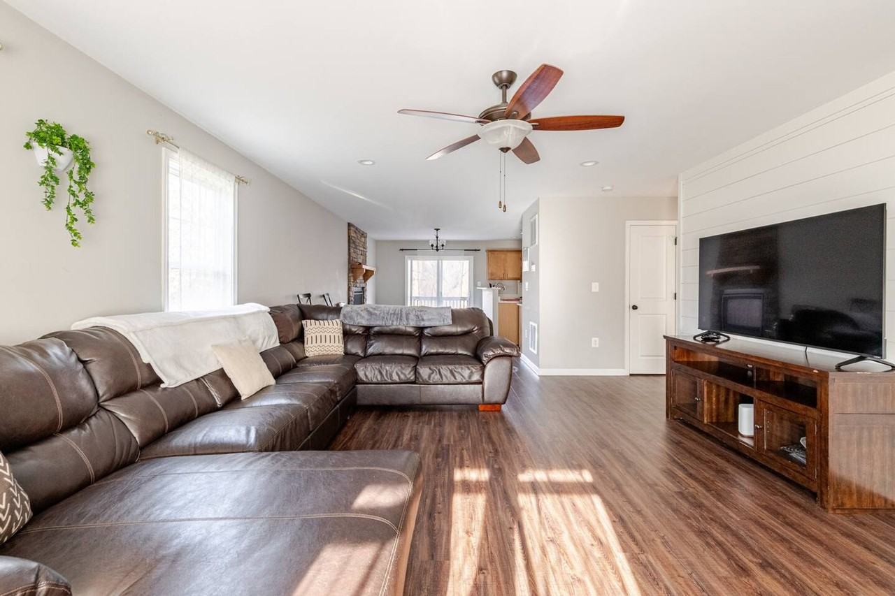 301 Rollason Dr #1526871P - Photo 3 of 36