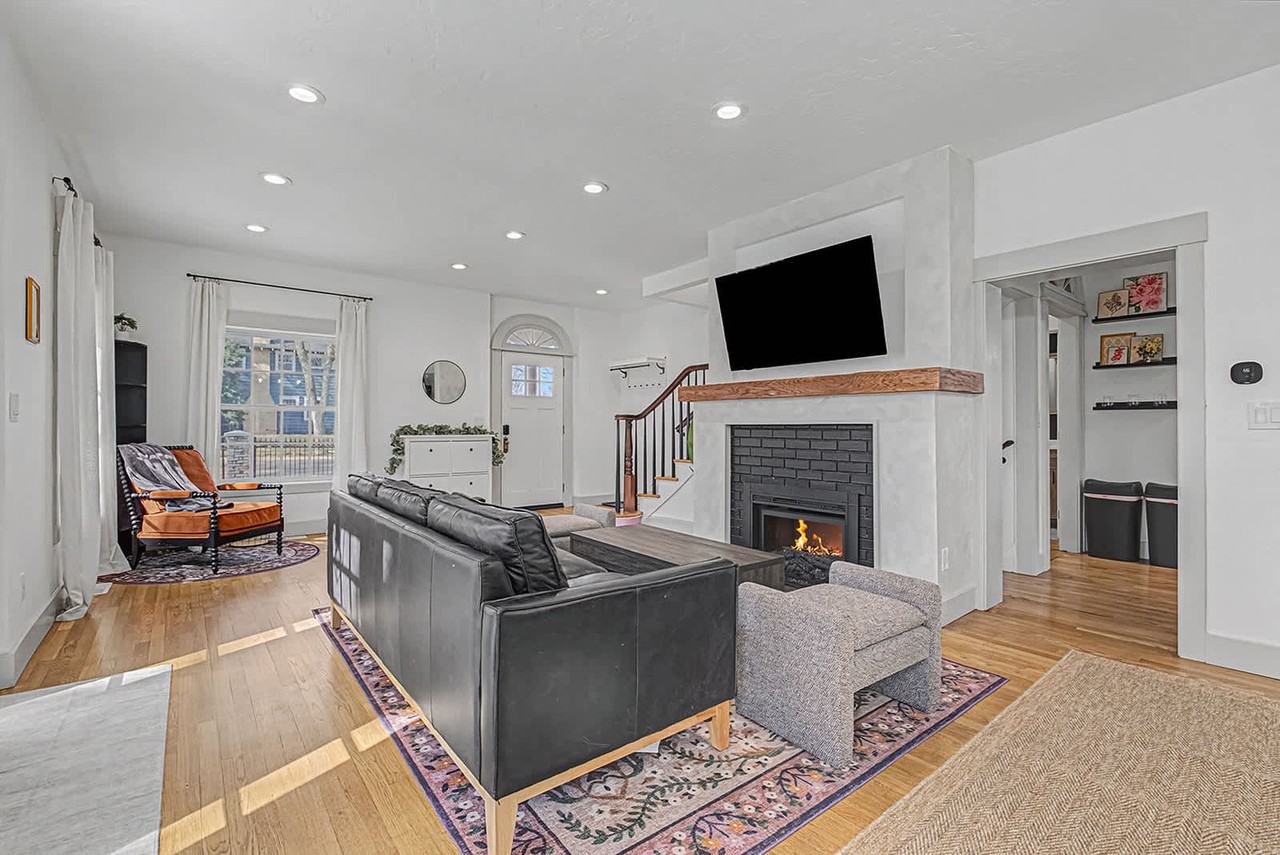 1601 Dearborn St #1509799P - Photo 4 of 50