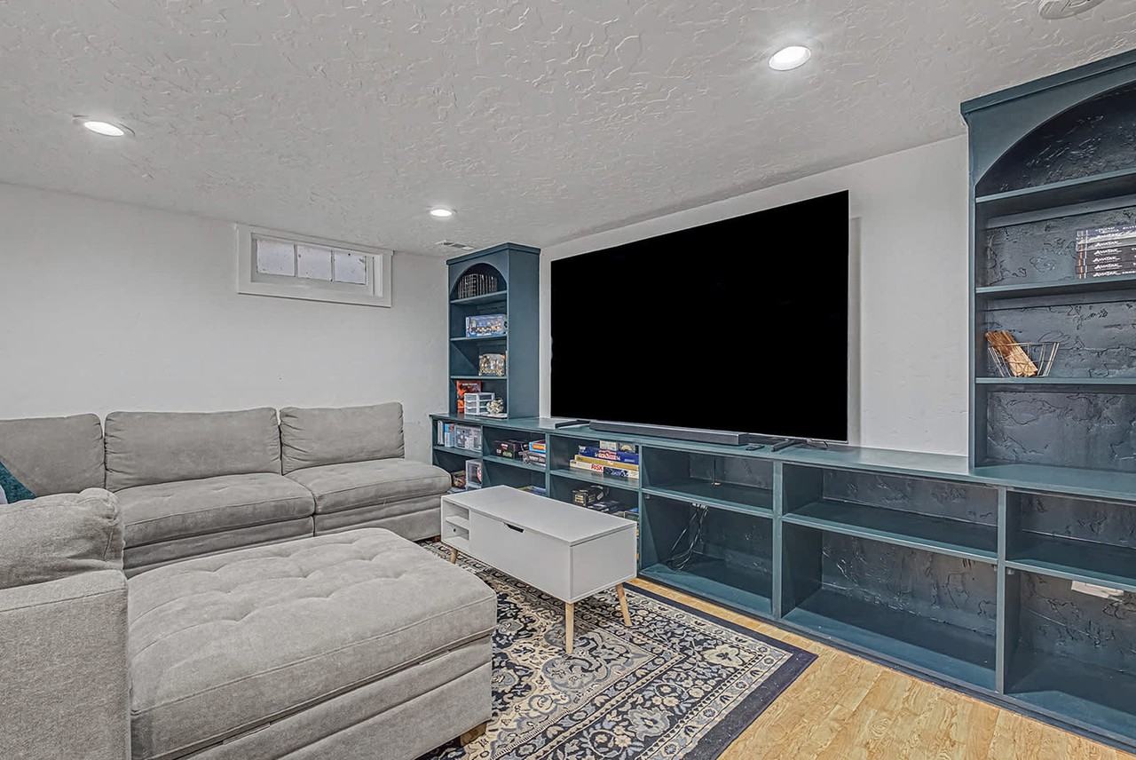 1601 Dearborn St #1509799P - Photo 7 of 50
