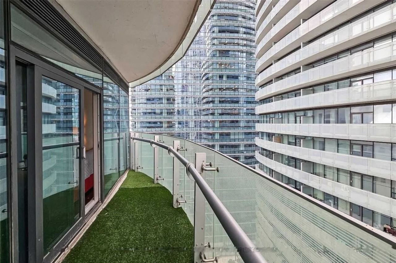 12 York St #1536802P - Photo 5 of 24