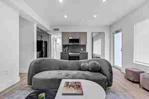 featured image of 1542 Alton Rd